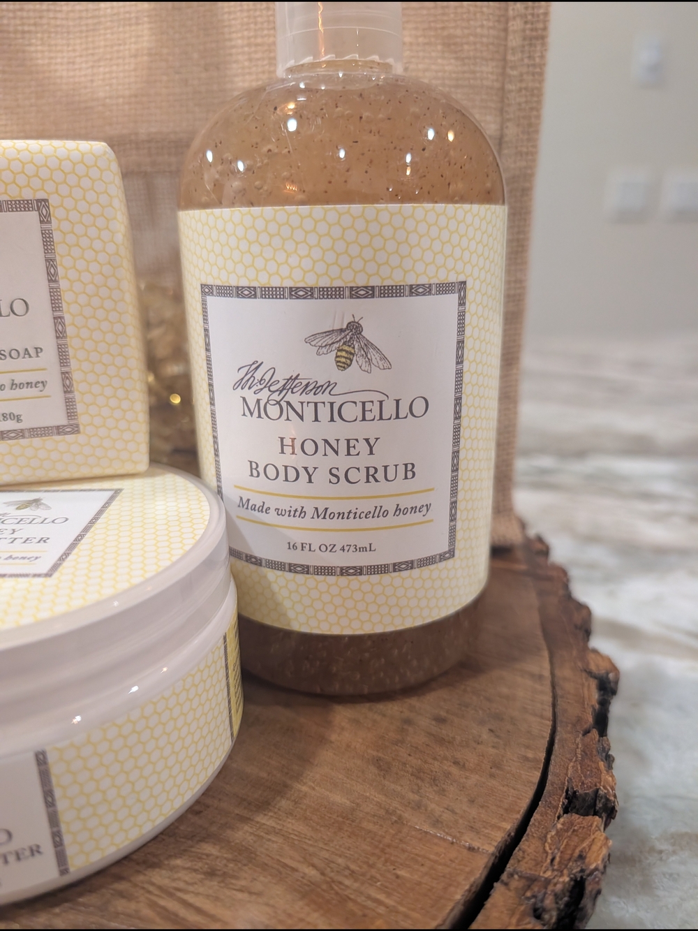 Monticellos Honey Bath & Body Set - Picture 4 of 8